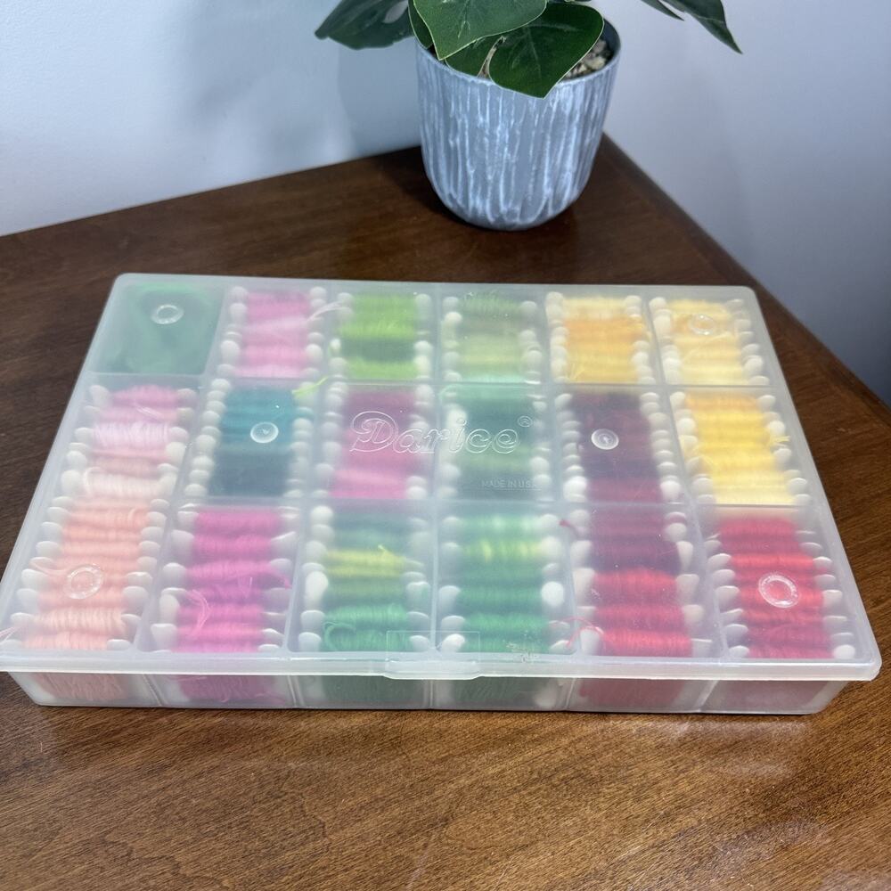 Darice Embroidery Floss & Organizer Box Kit Assorted Colors Cross Stitch Crafts
